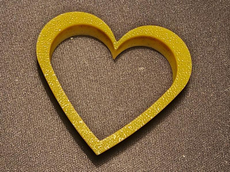 Simple heart cookie cutter