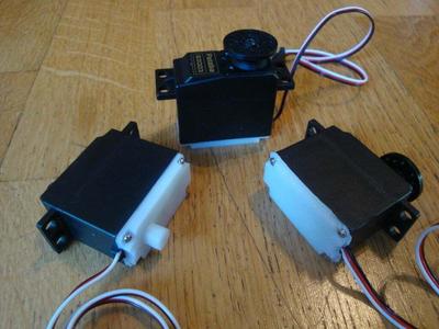 Servo lower lid