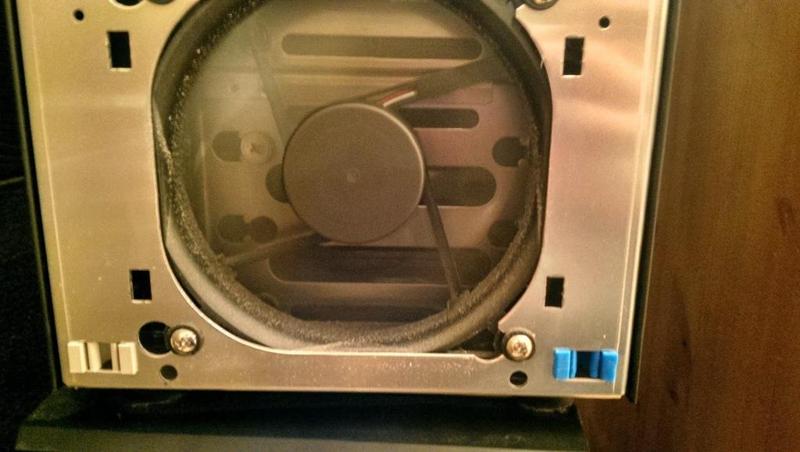 Lian-Li Front Cover Clip