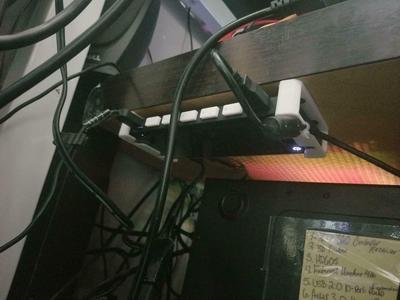 TP-Link 3.0 7-Port USB Hub Mount