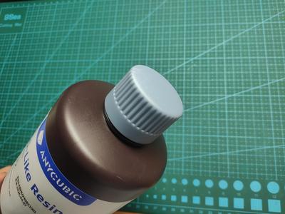 Resin bottle cap