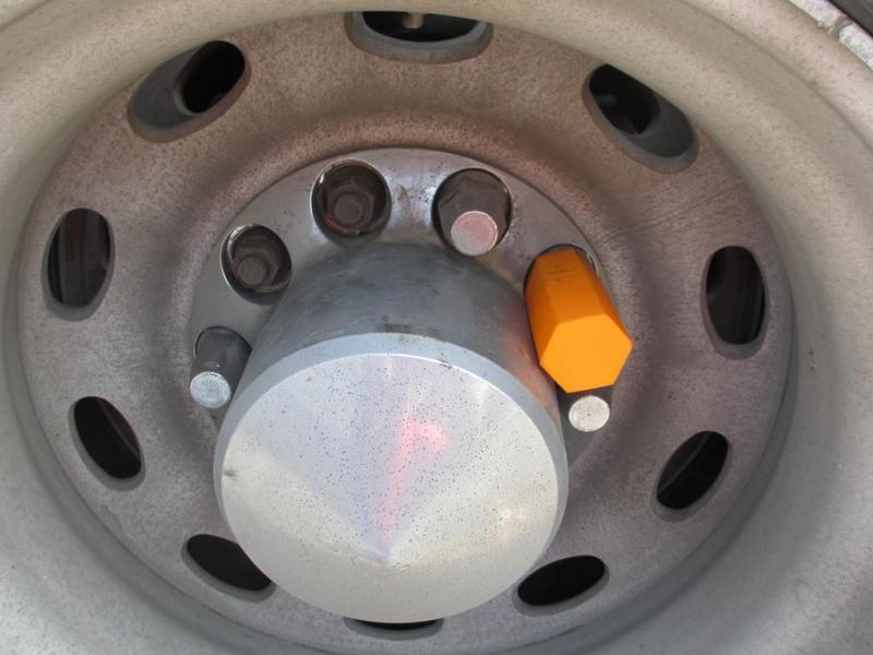 Tractor Trailer Truck Screw On Nut Cap Remover Tool