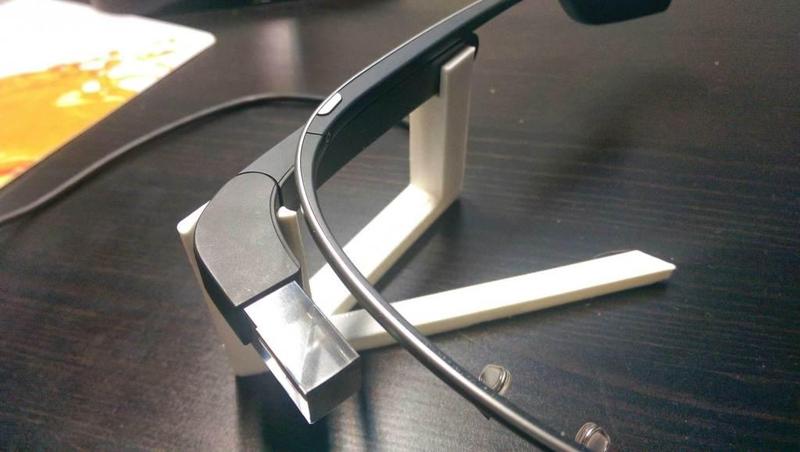 Google Glass Charging Stand