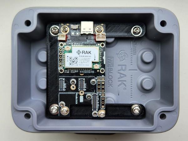 Rak Unify Enclosure Simple RAK19007 Mounting Plate