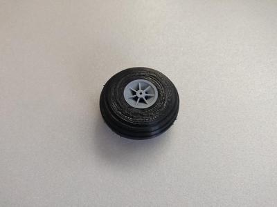 Customiseable RC-plane wheel