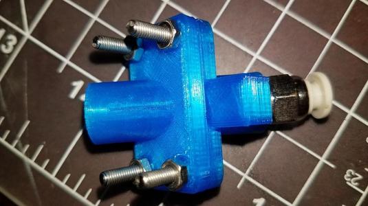 Angled dry box filament guide V1 out and in