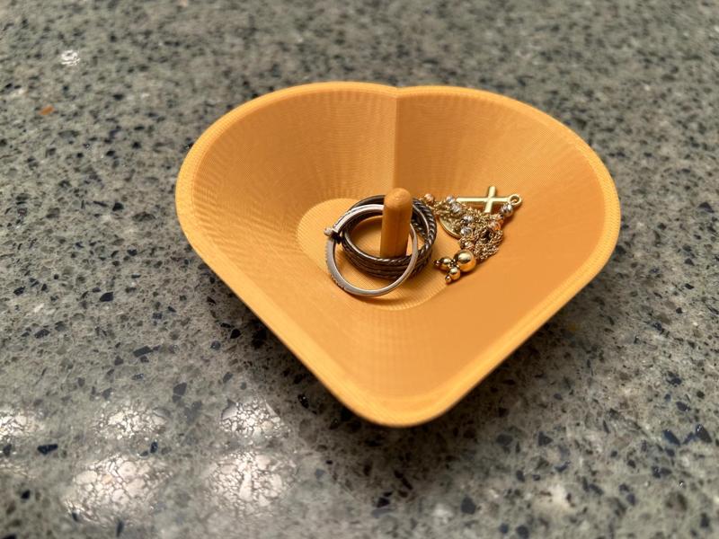 Wedding day heart shaped ring and jewelry holder