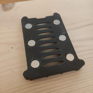 Raspi 3 Case Remix Magnetic Bottom