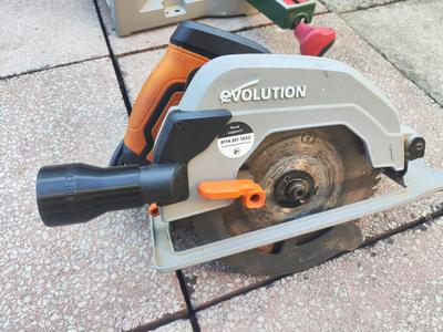 Evolution circular saw dust port to Bosch dust bag adaptor