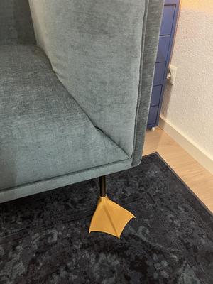 Decorative Duck Feet for Sofa.