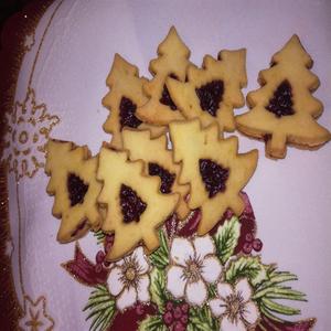 Tree cookie cutter