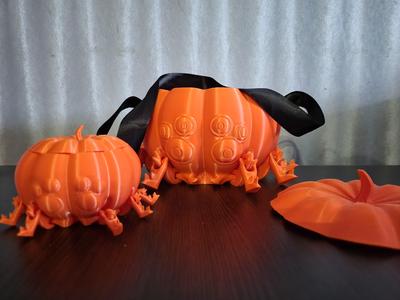 Articulated Halloween Spider Pumpkin Bucket