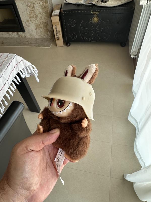 🪖 Labubu Helmet - Stahlhelm