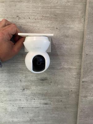 Wall bracket for tapo camera