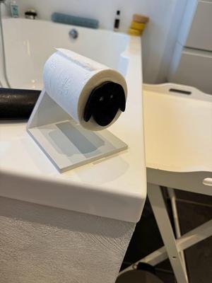 Freestanding toilet roll holder with Sheeps head