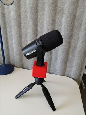 Badge Flag micro mic