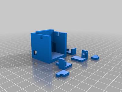 Warden helm keychain - approx 32mm - final