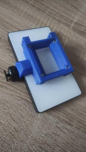 Film Retriever for DSLR scanning