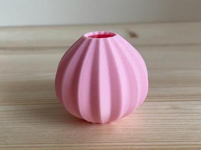 Mini Ribbed Vase