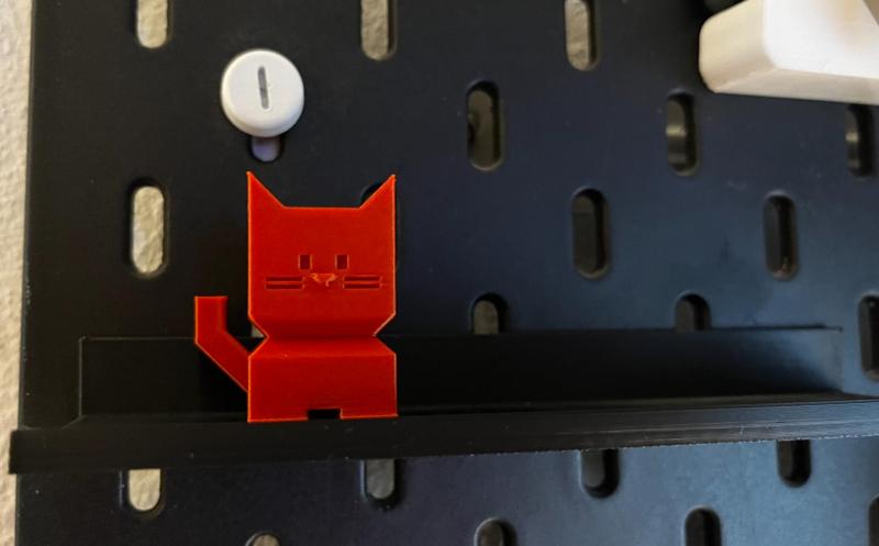 Calicat Ikea Skadis Shelf