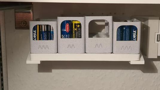 Hanging wall mount / shelf bracket for Gridfinity base   