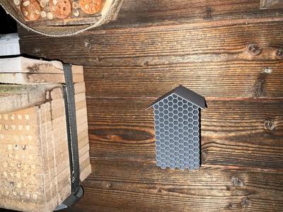 Bee Hotel / Insect Hotel