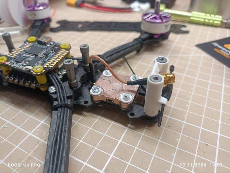 FPV and reciver antenna mount for mark4