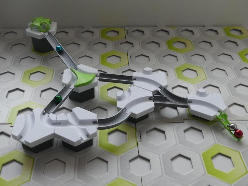 GRAVITRAX compatible: straight, curved and Y-shaped tracks