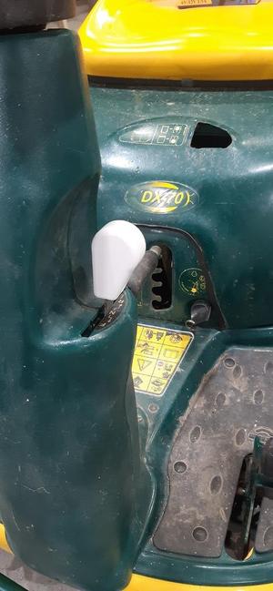 Levier de commande tondeuse MTD Yardman DX70