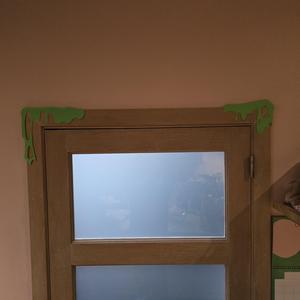 Slime door decoration