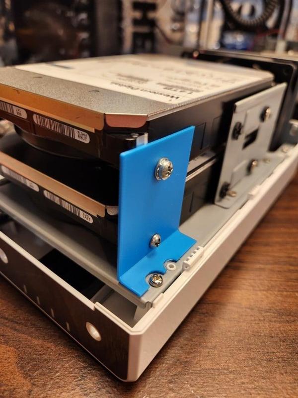 Bracket for Synology two bay NAS