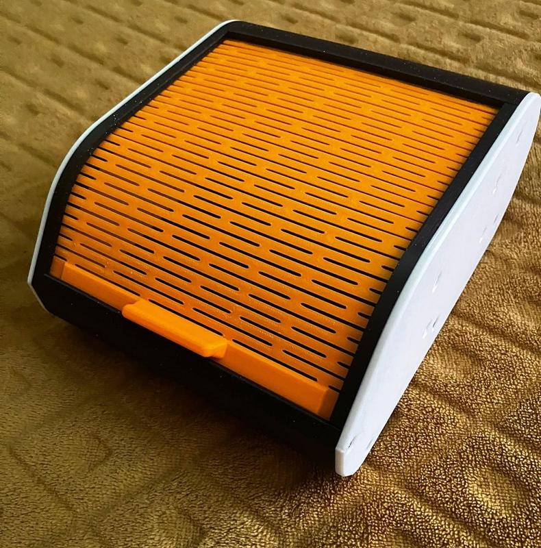 Box with sliding door