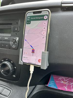 Holder for iphone 13 pro on Fiat Idea