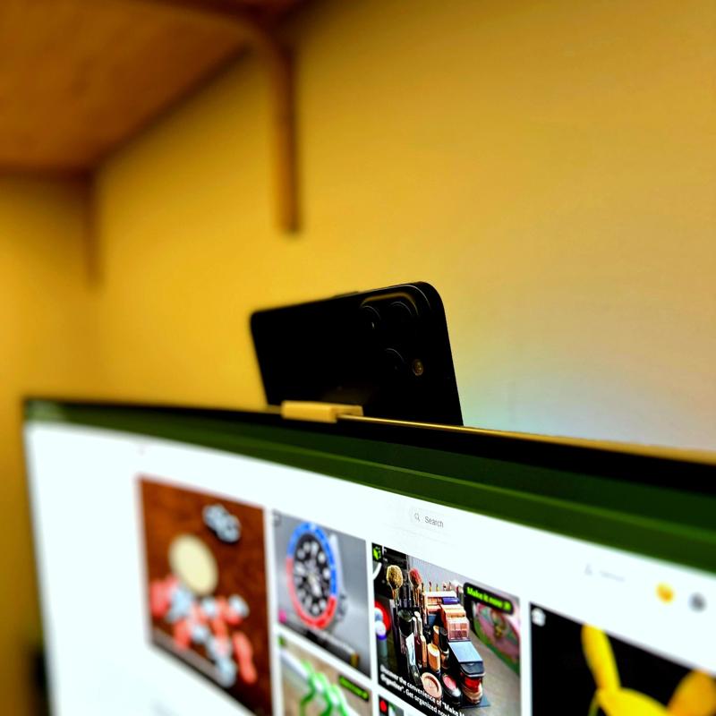 Continuity mount for Samsung Odyssey OLED G8