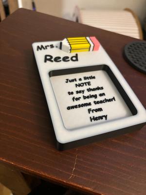 Post-it note holder