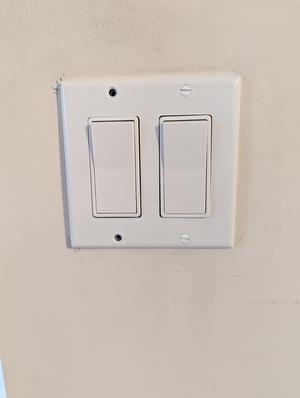 Decora Rocker/Toggle Switch Cover