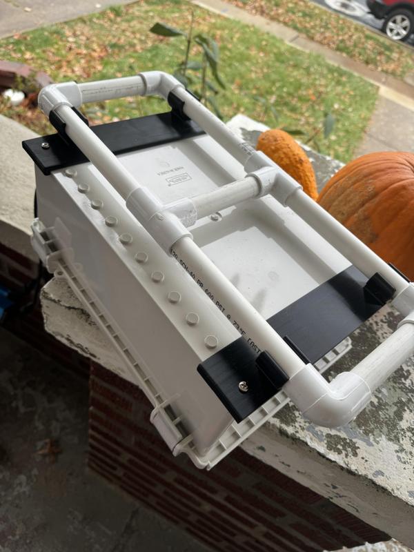 Bud 32022 Encolsure Mount to 1_2 PVC