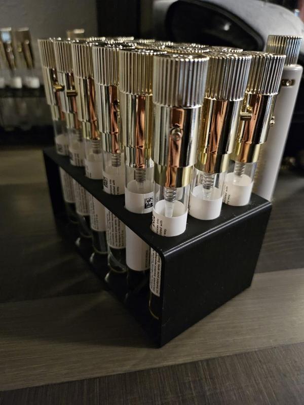 Scentbird Tube Stand