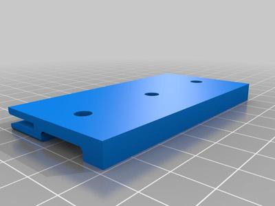 packout container wall mount
