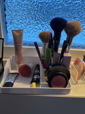 Makeup organizer