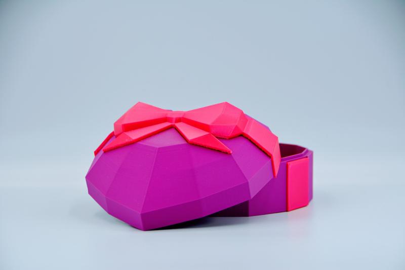 Low Poly Heart-Shaped Gift Box 💞