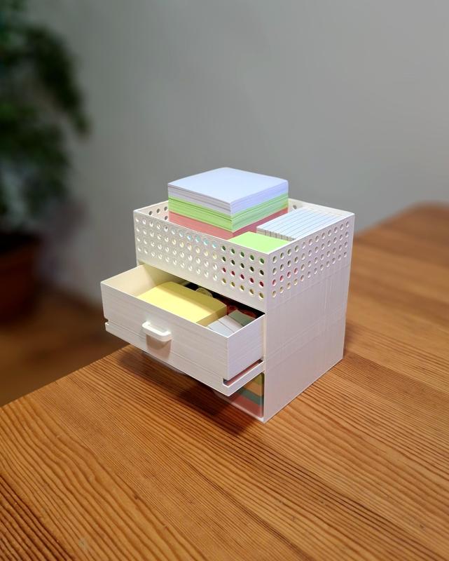 Sticky Note Organizer.
