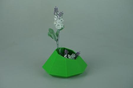 Inverse Diamond Vase