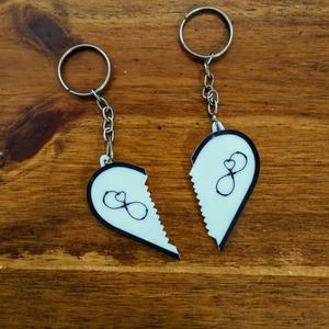 HEART KEYCHAIN