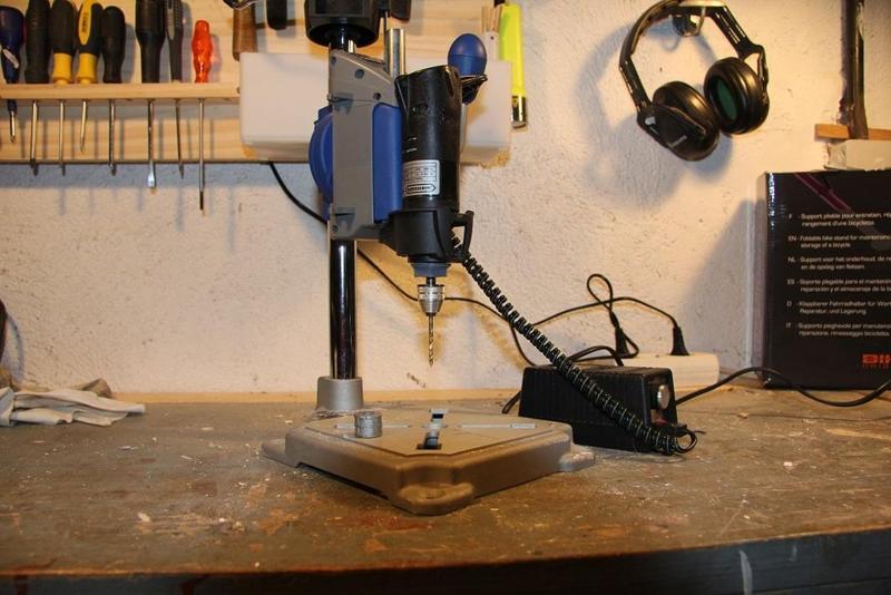 Nut to mount the Minicraft to a Dremel Workstand