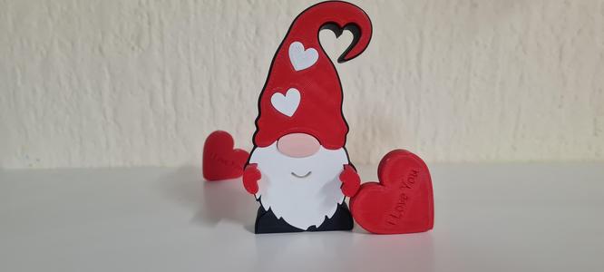 VALENTINE GNOME with Heart - Crex