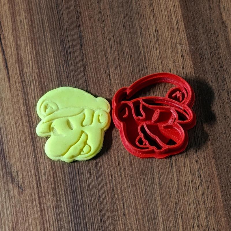 Mario small Polymer clay cutter (cutter) Polymer clay cutter mold cutter