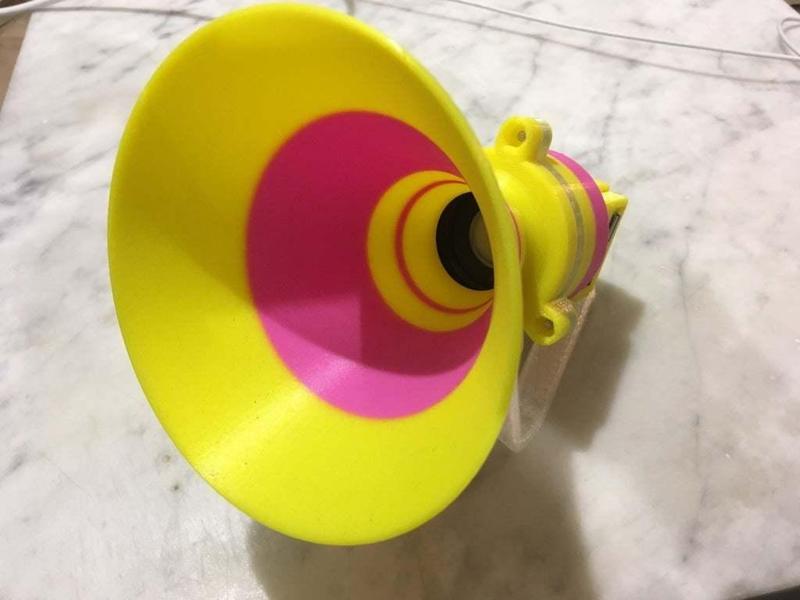mp3 player / speaker Horn 52mm - Remix
