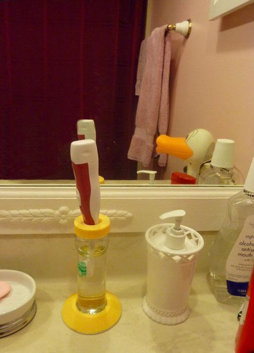Sterile ToothBrush Holder