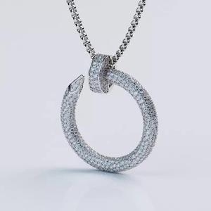 Juste Un Clau Pendant Necklace Style